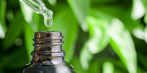 Fiole en verre à pipette pour les e-liquides.